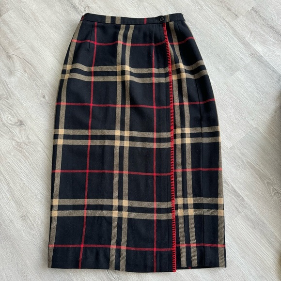 Requirements Plaid Skirt - Picture 9 of 11